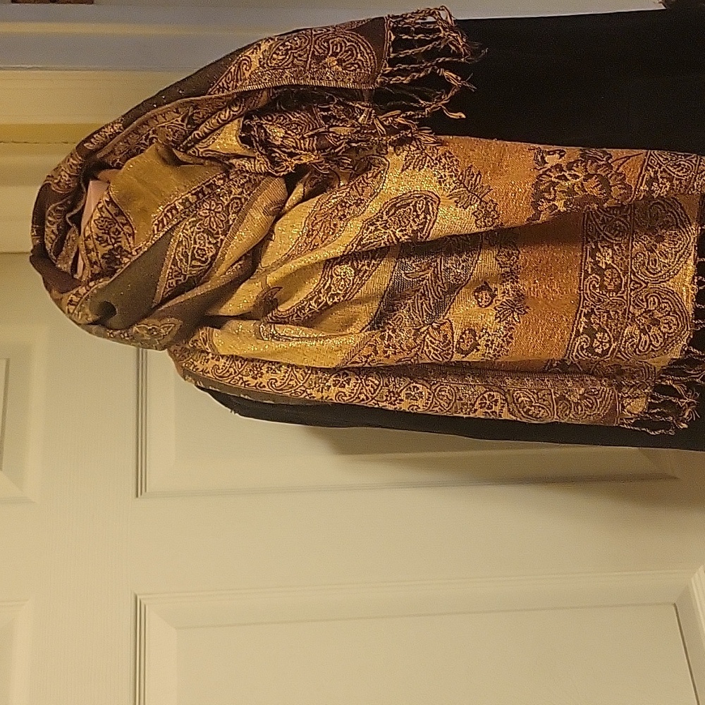 Accessory Street Women's Elegant Paisley Scarf With Fringe Gold and Brown